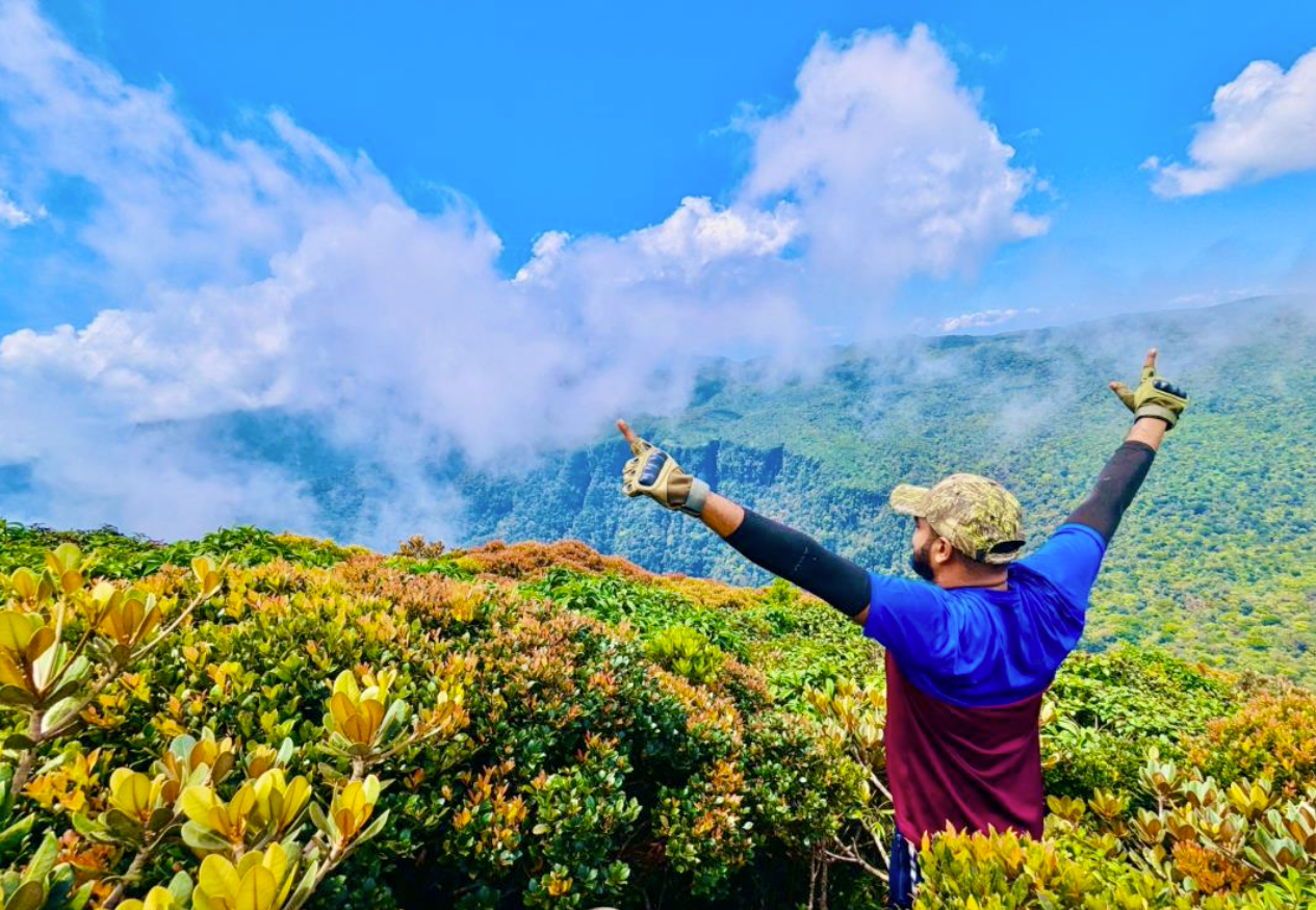 Thunhisgala Hike (Colourful paradise)