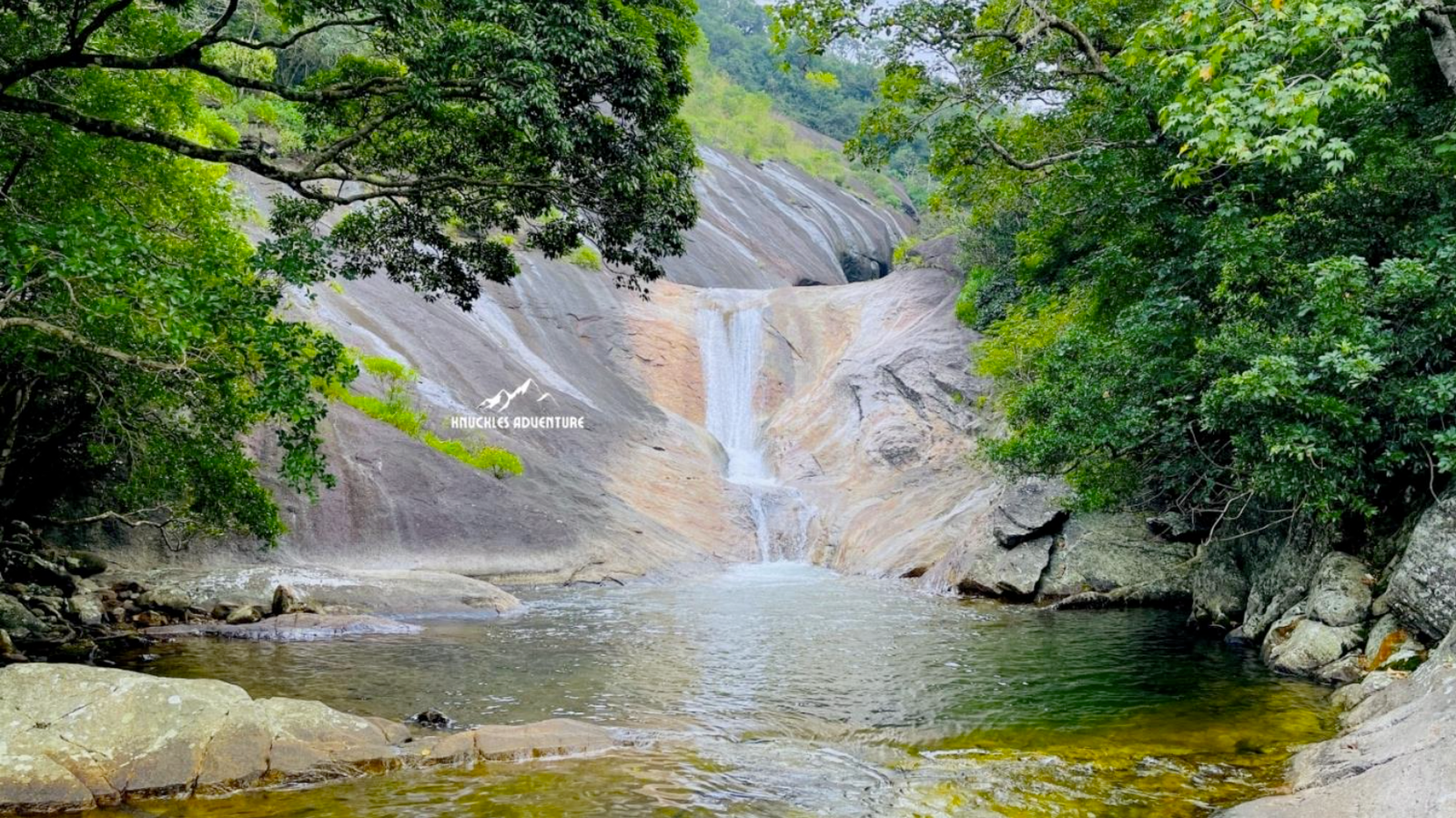 Na Ella Falls & Nitro Cave Hike + 2D/1N